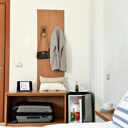 Villa Mg Hotel Santa Marinella Ngoại thất bức ảnh