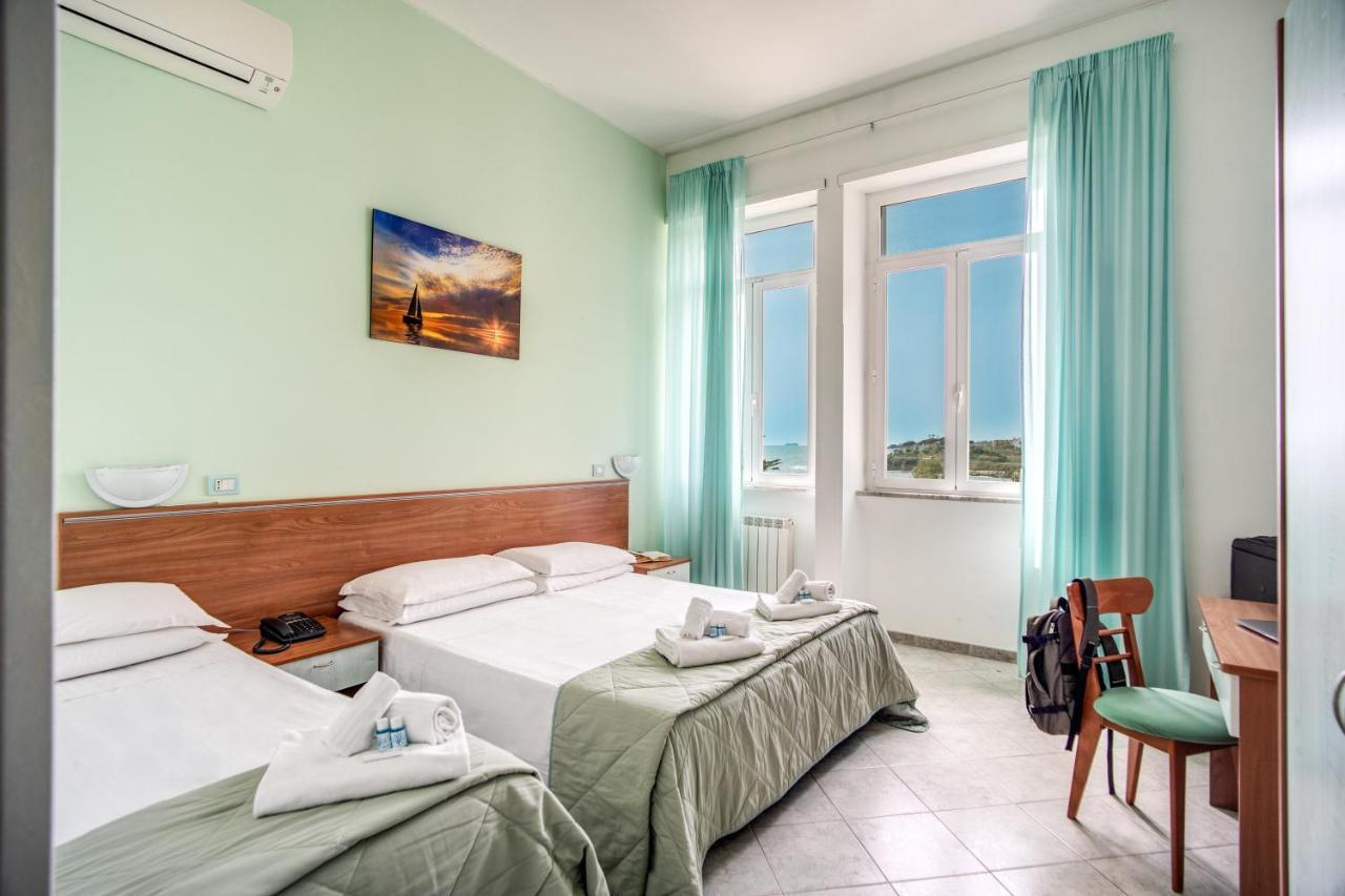 Villa Mg Hotel Santa Marinella Ngoại thất bức ảnh