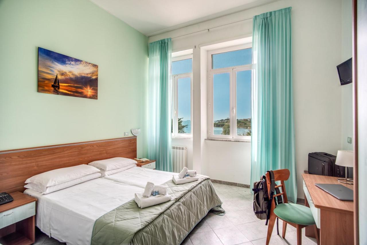 Villa Mg Hotel Santa Marinella Ngoại thất bức ảnh