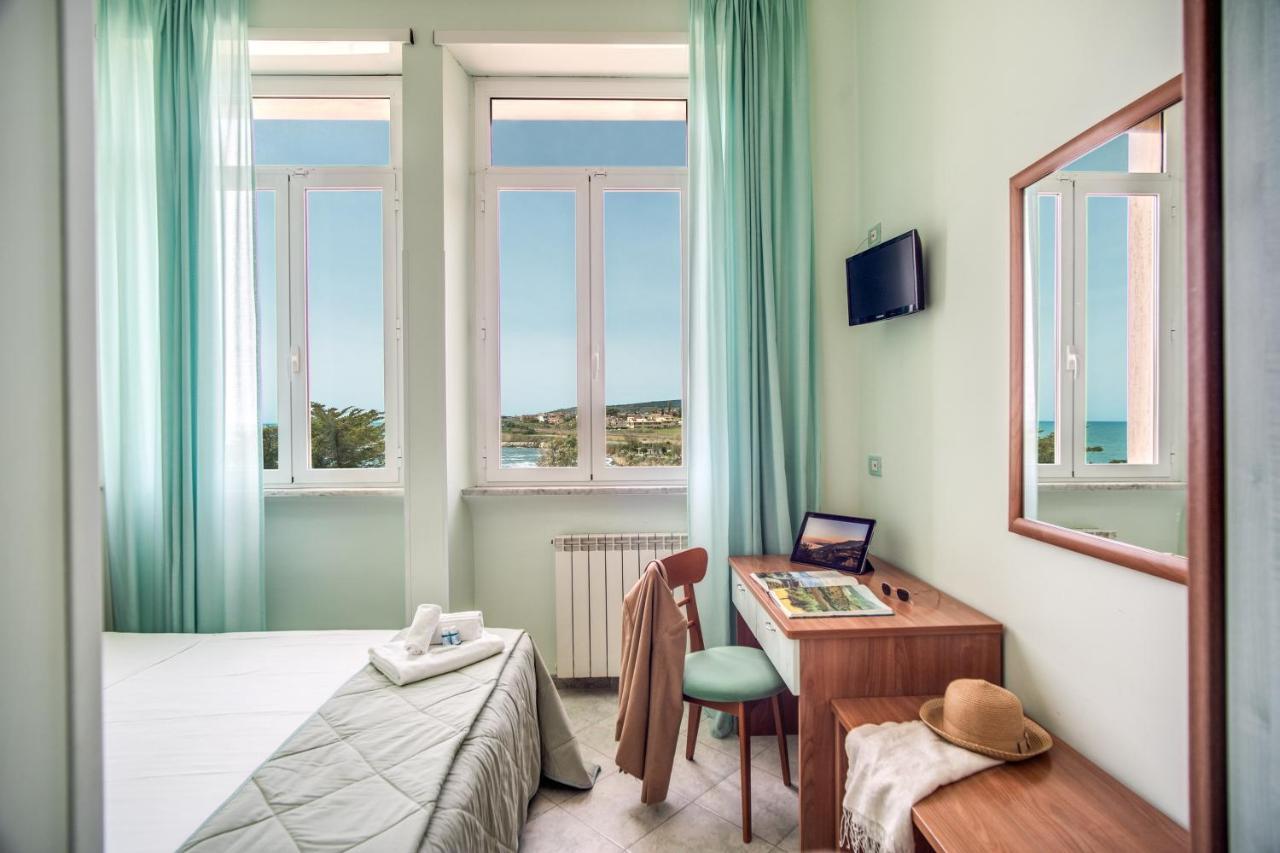 Villa Mg Hotel Santa Marinella Ngoại thất bức ảnh