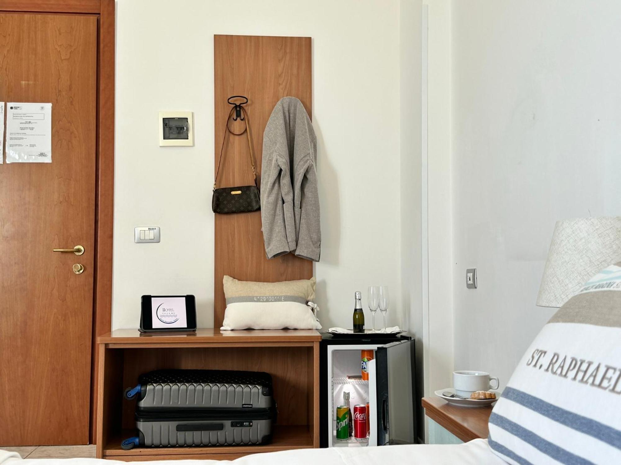 Villa Mg Hotel Santa Marinella Ngoại thất bức ảnh