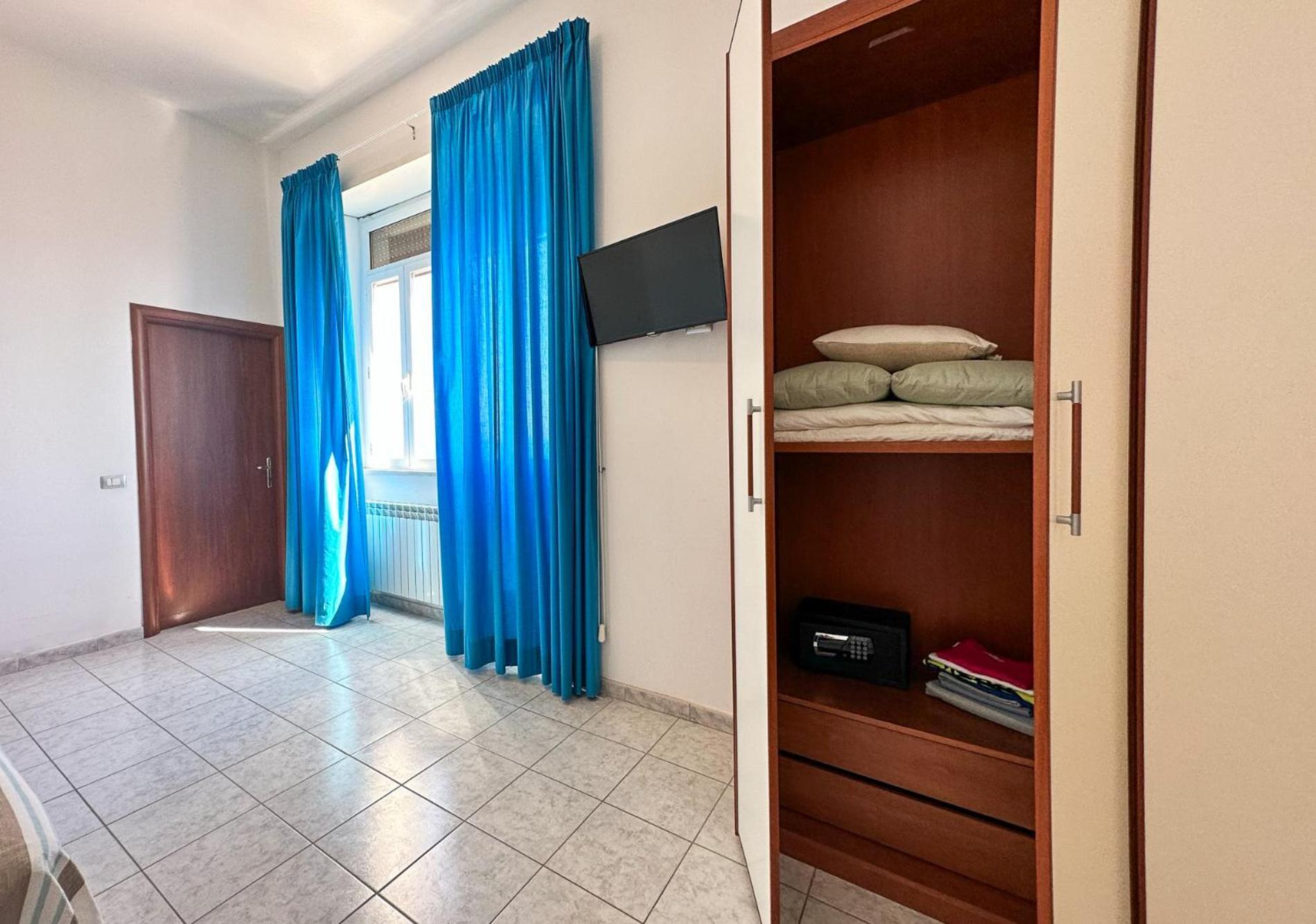 Villa Mg Hotel Santa Marinella Ngoại thất bức ảnh