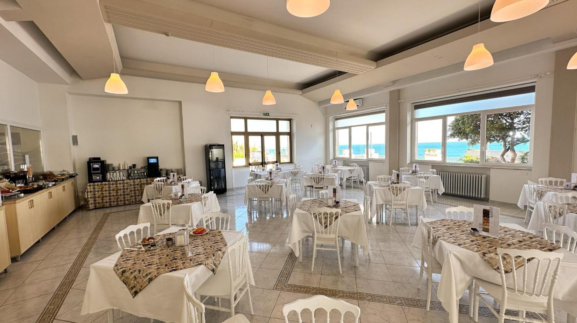 Villa Mg Hotel Santa Marinella Ngoại thất bức ảnh